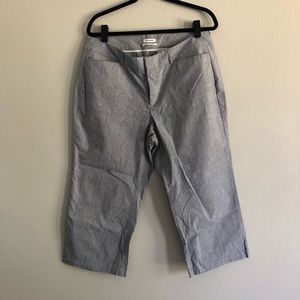 3/$21 🍭 Dockers Black and White Plaid 7/8 Length